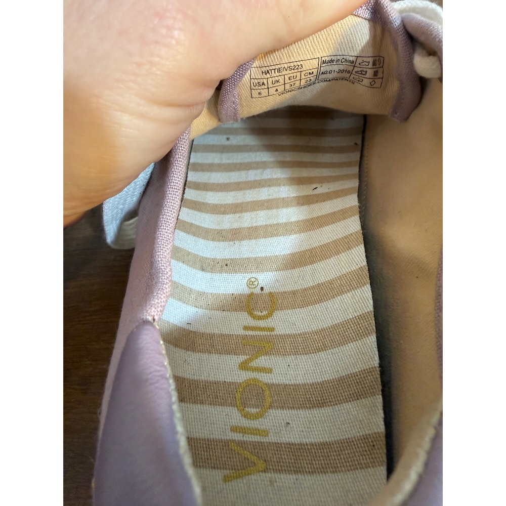 Vionic Hattie Lavender Canvas Lace Up Sneakers Women's Size 8 - Picture 6 of 6